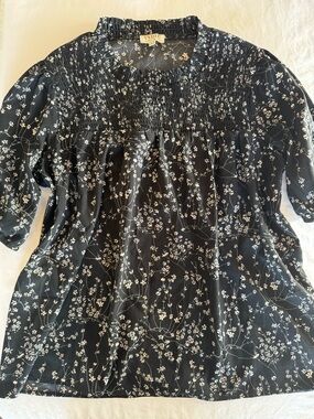 Indie & Co Floral Smocked Black Women's Top Size L